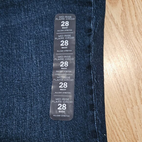 Women's J. Crew Mid Rise Button Fly Flare Crop Jean - Dark Stonewash - 28 -  NWT - Picture 2 of 4